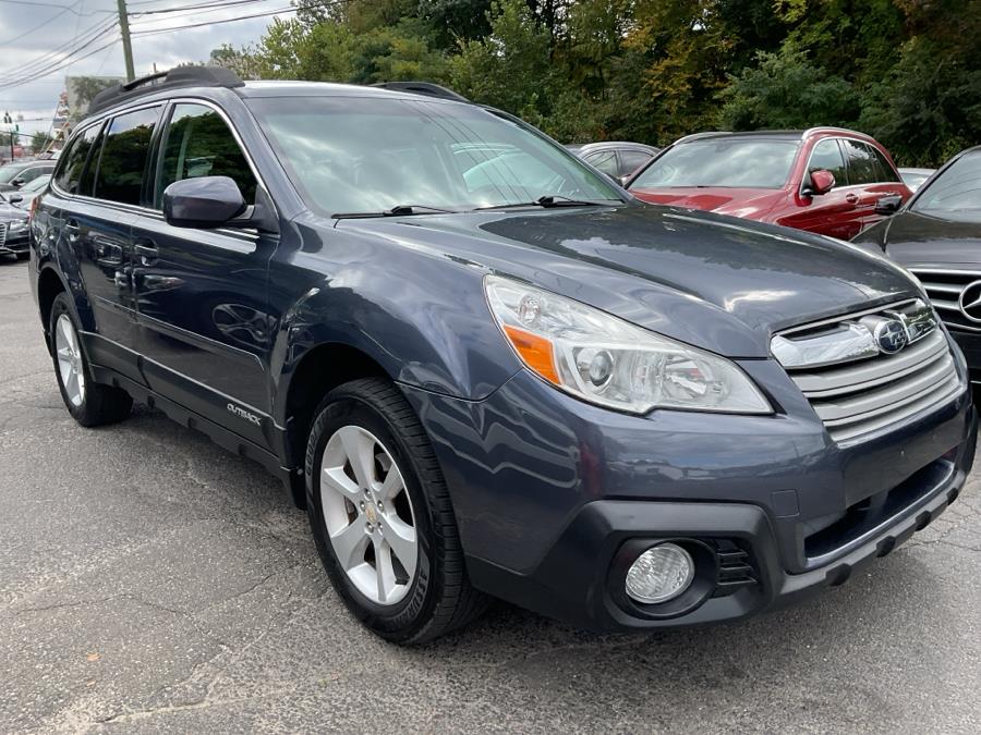 Used 2014 Subaru Outback in Waterbury, Connecticut | Jim Juliani Motors. Waterbury, Connecticut