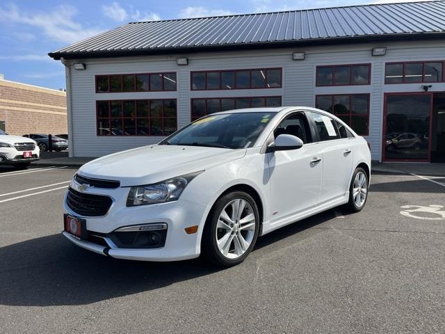 Used 2015 Chevrolet Cruze in Stratford, Connecticut | Wiz Leasing Inc. Stratford, Connecticut