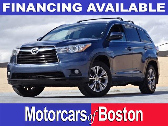 Used 2015 Toyota Highlander in Newton, Massachusetts | Motorcars of Boston. Newton, Massachusetts