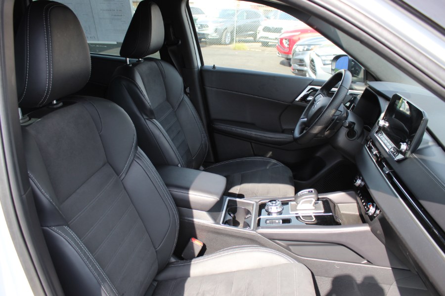 2023 Mitsubishi Outlander SE S-AWC, available for sale in Irvington, New Jersey | NJ Used Cars Center. Irvington, New Jersey 2023 Mitsubishi Outlander SE S-AWC, available for sale in Irvington, New Jersey | NJ Used Cars Center. Irvington, New Jersey