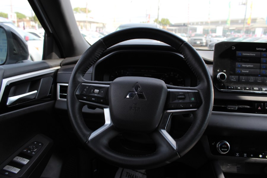 2023 Mitsubishi Outlander SE S-AWC, available for sale in Irvington, New Jersey | NJ Used Cars Center. Irvington, New Jersey 2023 Mitsubishi Outlander SE S-AWC, available for sale in Irvington, New Jersey | NJ Used Cars Center. Irvington, New Jersey