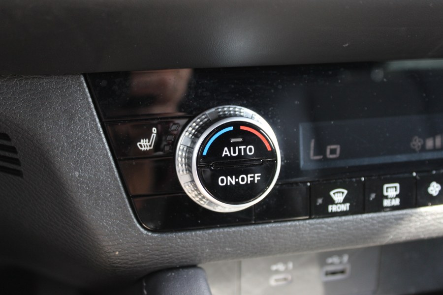 2023 Mitsubishi Outlander SE S-AWC, available for sale in Irvington, New Jersey | NJ Used Cars Center. Irvington, New Jersey 2023 Mitsubishi Outlander SE S-AWC, available for sale in Irvington, New Jersey | NJ Used Cars Center. Irvington, New Jersey
