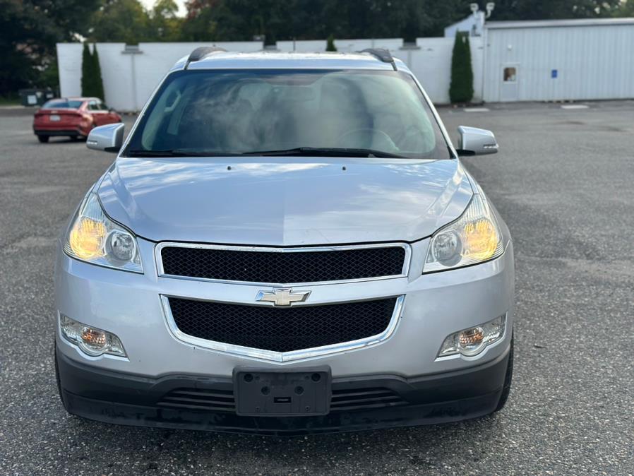 Used 2010 Chevrolet Traverse in Springfield, Massachusetts | Auto Globe LLC. Springfield, Massachusetts