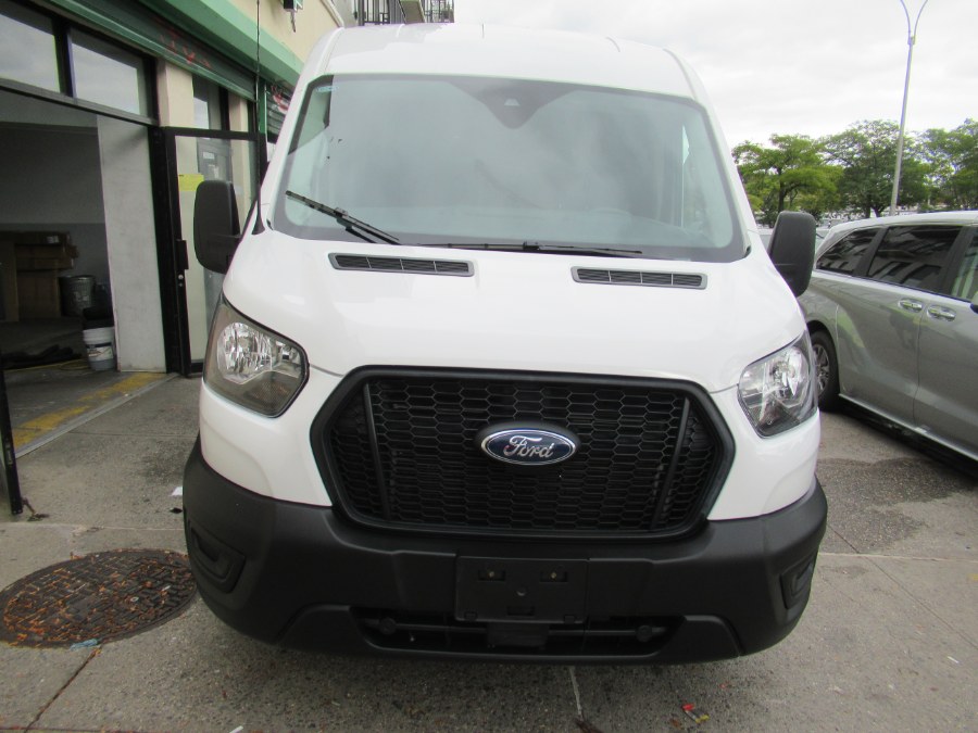 Used 2023 Ford Transit Cargo Van in Woodside, New York | Pepmore Auto Sales Inc.. Woodside, New York