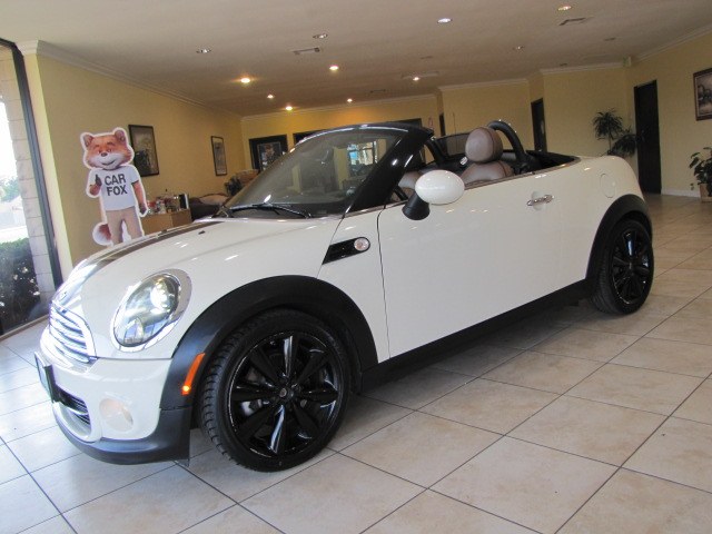 MINI Cooper's photo