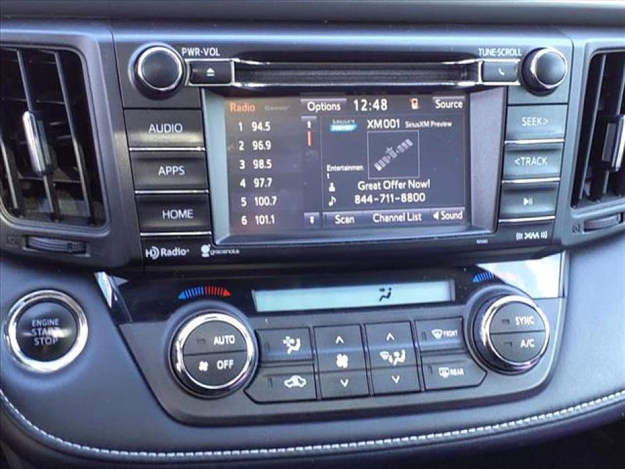 2018 Toyota RAV4 XLE photo 17