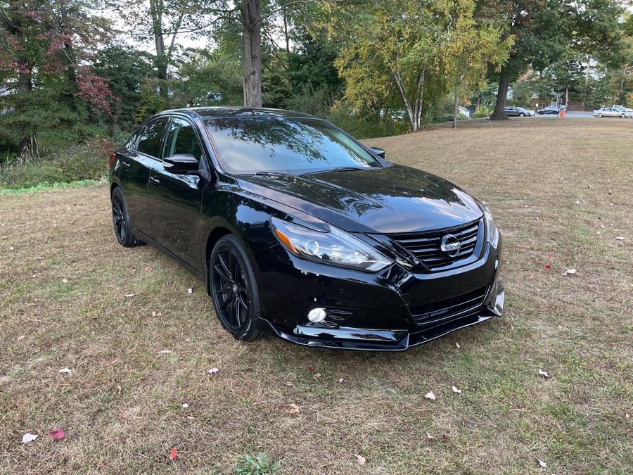 Used 2016 Nissan Altima in Plainville, Connecticut | Choice Group LLC Choice Motor Car. Plainville, Connecticut