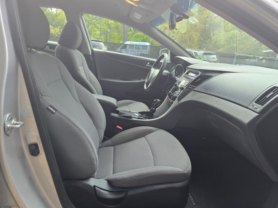 2012 Hyundai Sonata 4dr Sdn 2.4L Auto Limited PZEV, available for sale in Bloomingdale, New Jersey | Bloomingdale Auto Group. Bloomingdale, New Jersey 2012 Hyundai Sonata 4dr Sdn 2.4L Auto Limited PZEV, available for sale in Bloomingdale, New Jersey | Bloomingdale Auto Group. Bloomingdale, New Jersey