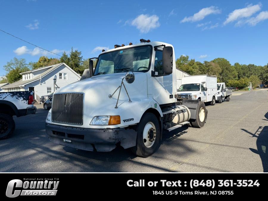 Used 2002 Volvo VNL in Toms River, New Jersey | Country Motors. Toms River, New Jersey