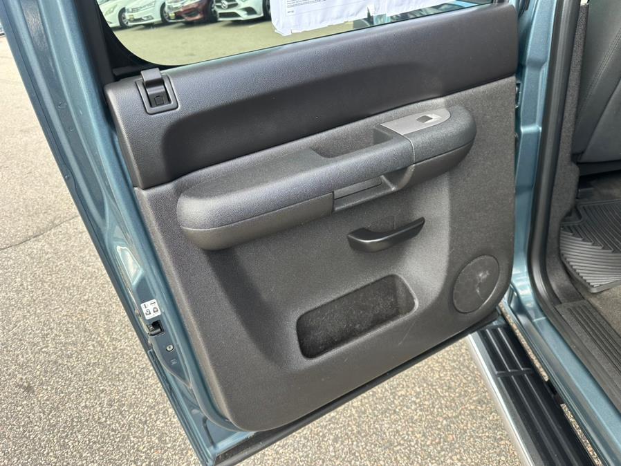 2012 Chevrolet Silverado 1500 4WD Crew Cab 143.5" LT, available for sale in South Windsor, Connecticut | Mike And Tony Auto Sales, Inc. South Windsor, Connecticut 2012 Chevrolet Silverado 1500 4WD Crew Cab 143.5" LT, available for sale in South Windsor, Connecticut | Mike And Tony Auto Sales, Inc. South Windsor, Connecticut