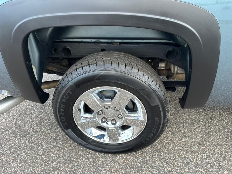 2012 Chevrolet Silverado 1500 4WD Crew Cab 143.5" LT, available for sale in South Windsor, Connecticut | Mike And Tony Auto Sales, Inc. South Windsor, Connecticut 2012 Chevrolet Silverado 1500 4WD Crew Cab 143.5" LT, available for sale in South Windsor, Connecticut | Mike And Tony Auto Sales, Inc. South Windsor, Connecticut