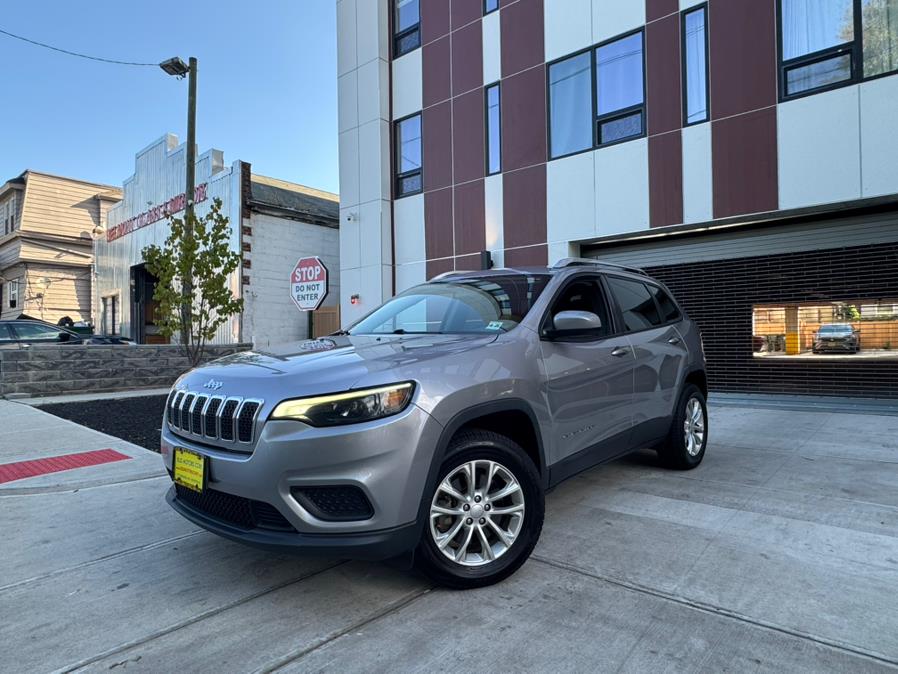 Used 2020 Jeep Cherokee in Irvington, New Jersey | Elis Motors Corp. Irvington, New Jersey