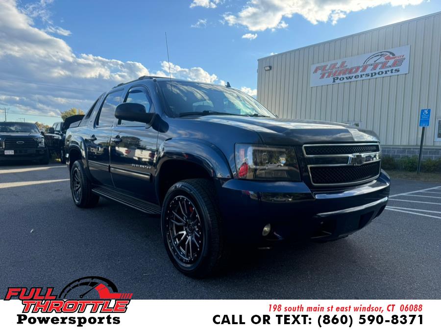 Used 2012 Chevrolet Avalanche in East Windsor, Connecticut | Full Throttle Power Sports LLC. East Windsor, Connecticut