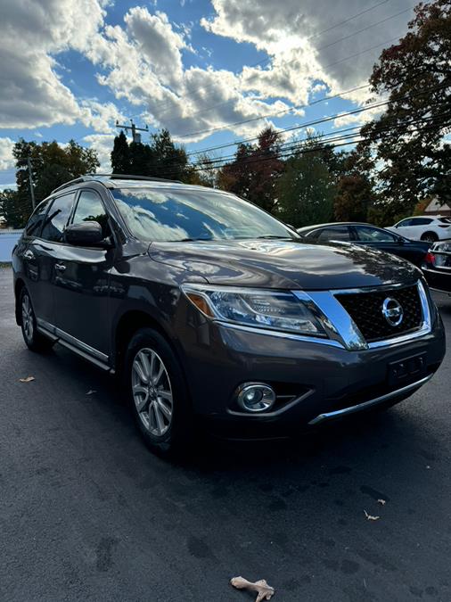 Nissan Pathfinder 2015 in Manchester, East Hartford, Vernon, Ellington