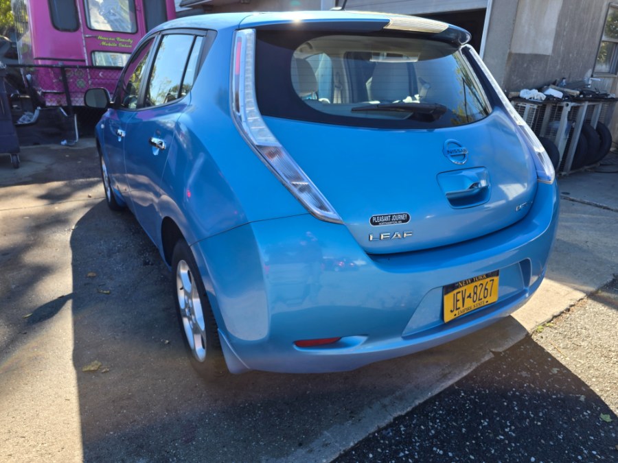 2012 Nissan LEAF 4dr HB SL, available for sale in Patchogue, New York | Romaxx Truxx. Patchogue, New York 2012 Nissan LEAF 4dr HB SL, available for sale in Patchogue, New York | Romaxx Truxx. Patchogue, New York