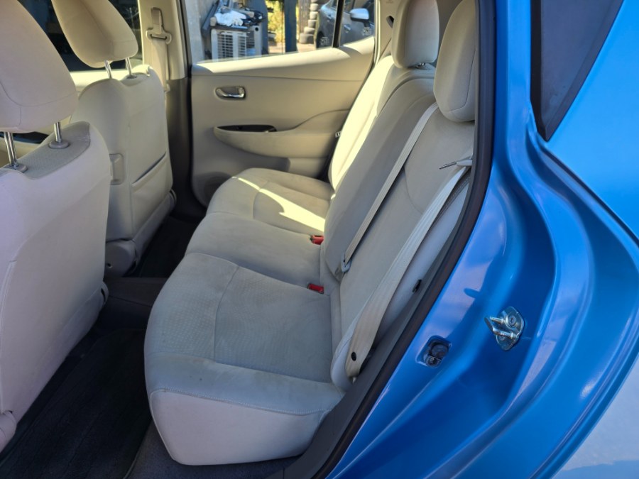 2012 Nissan LEAF 4dr HB SL, available for sale in Patchogue, New York | Romaxx Truxx. Patchogue, New York 2012 Nissan LEAF 4dr HB SL, available for sale in Patchogue, New York | Romaxx Truxx. Patchogue, New York