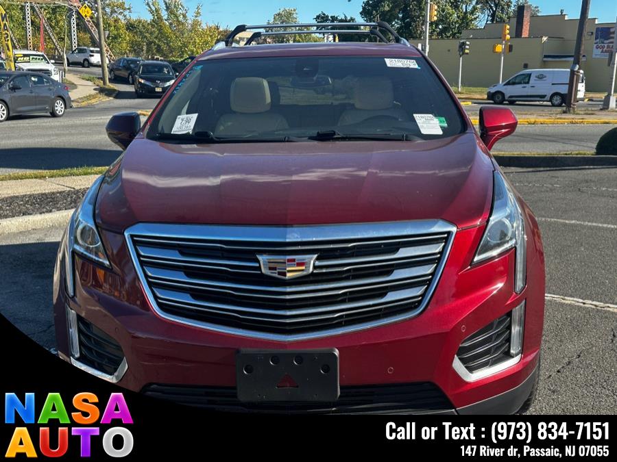 2017 Cadillac XT5 Luxury photo 2