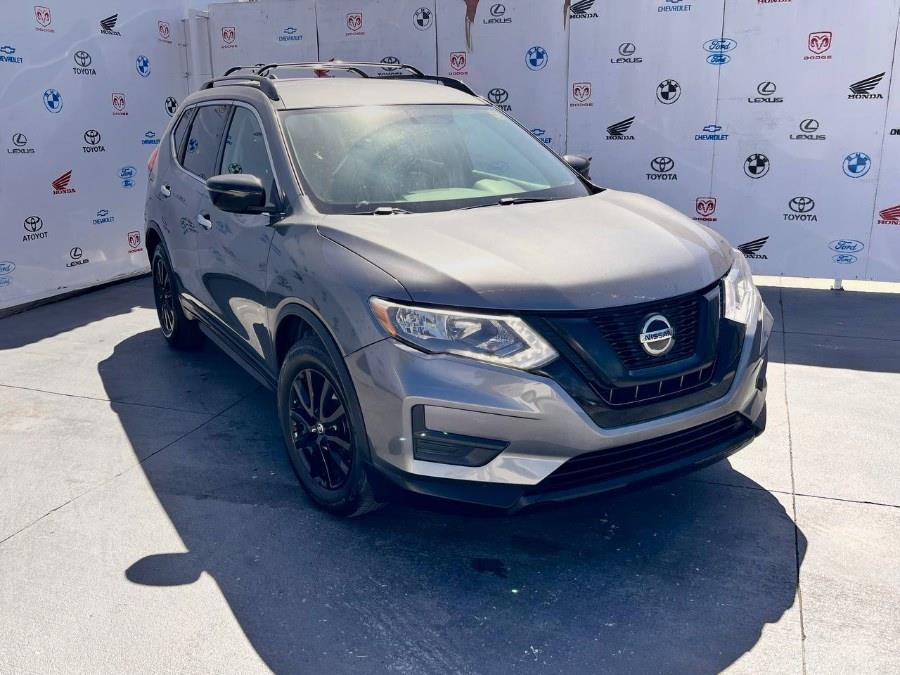 Used 2018 Nissan Rogue in Santa Ana, California | Auto Max Of Santa Ana. Santa Ana, California