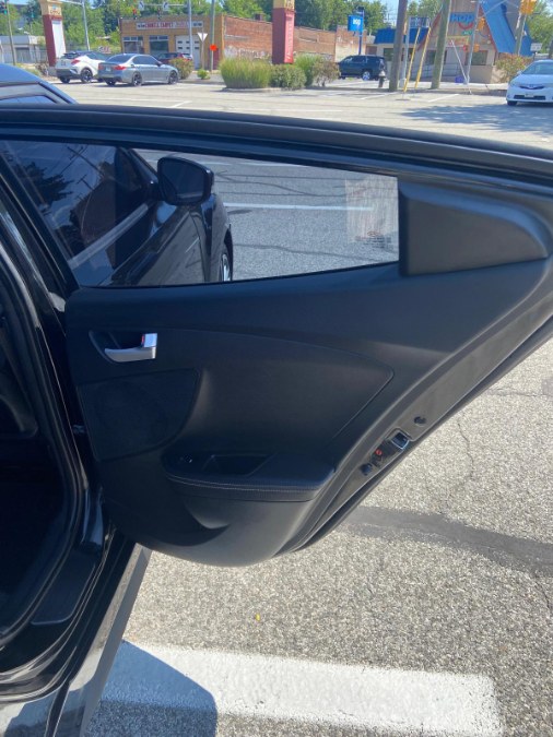 2016 Hyundai Veloster 3dr Cpe Man Turbo, available for sale in Bronx, New York | Carwink USA. Bronx, New York 2016 Hyundai Veloster 3dr Cpe Man Turbo, available for sale in Bronx, New York | Carwink USA. Bronx, New York