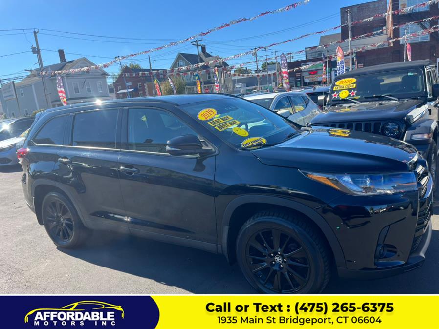 Used 2019 Toyota Highlander in Bridgeport, Connecticut | Affordable Motors 2 LLC. Bridgeport, Connecticut