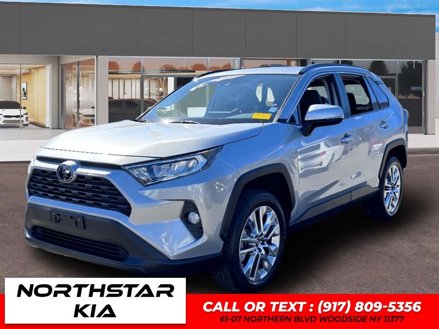 Used 2019 Toyota Rav4 in Woodside, New York | Northstar Kia - Used Cars Super Center. Woodside, New York