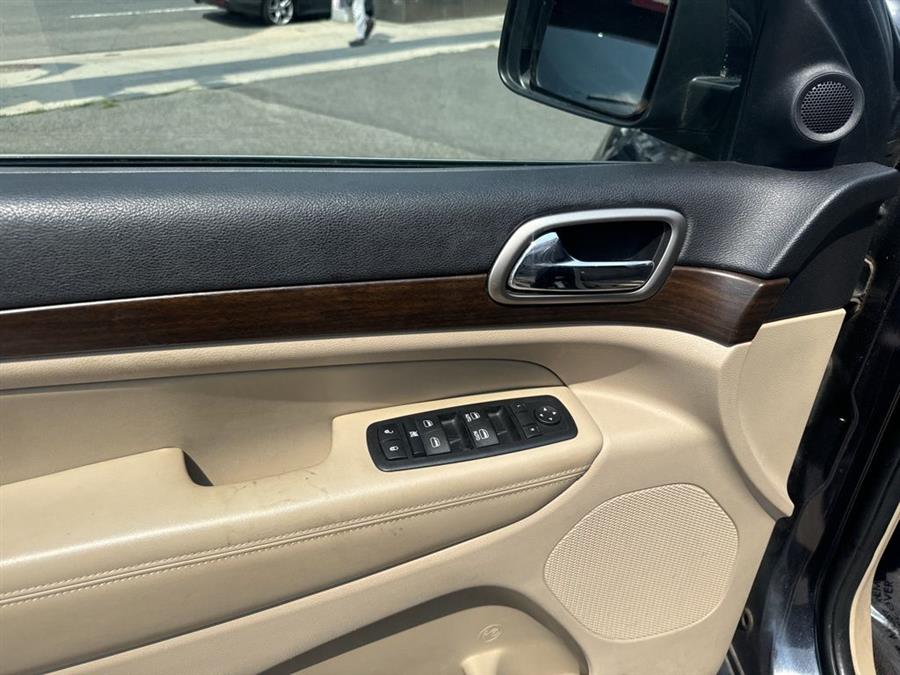 2015 Jeep Grand Cherokee Laredo, available for sale in Floral Park, New York | Shop Auto NY. Floral Park, New York 2015 Jeep Grand Cherokee Laredo, available for sale in Floral Park, New York | Shop Auto NY. Floral Park, New York