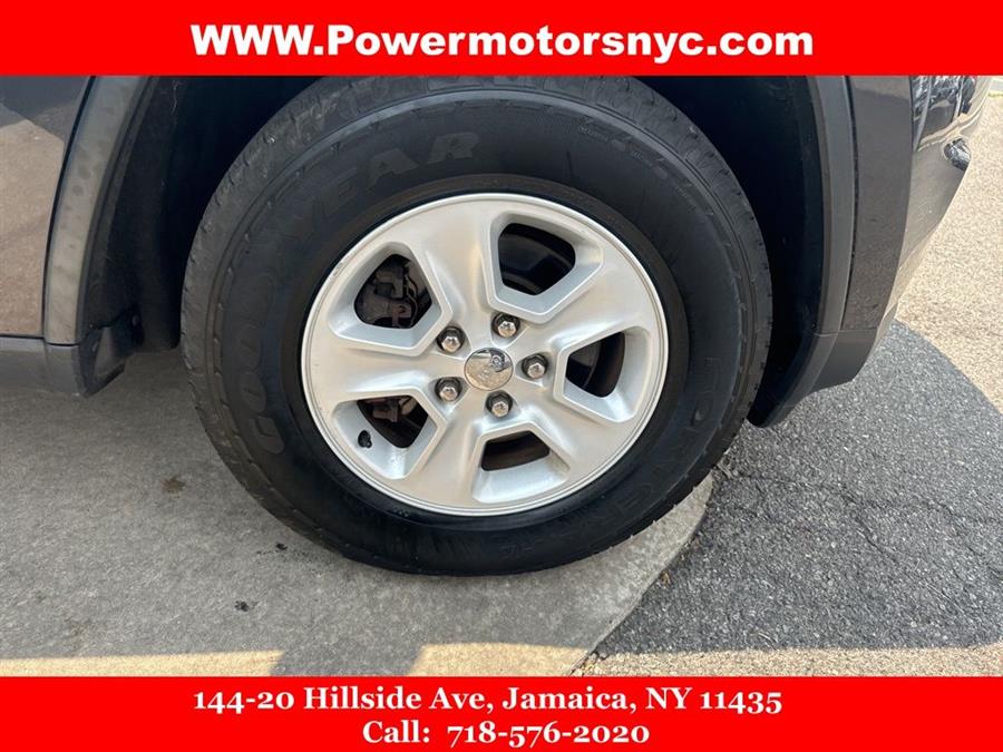 2015 Jeep Grand Cherokee Laredo, available for sale in Floral Park, New York | Shop Auto NY. Floral Park, New York 2015 Jeep Grand Cherokee Laredo, available for sale in Floral Park, New York | Shop Auto NY. Floral Park, New York