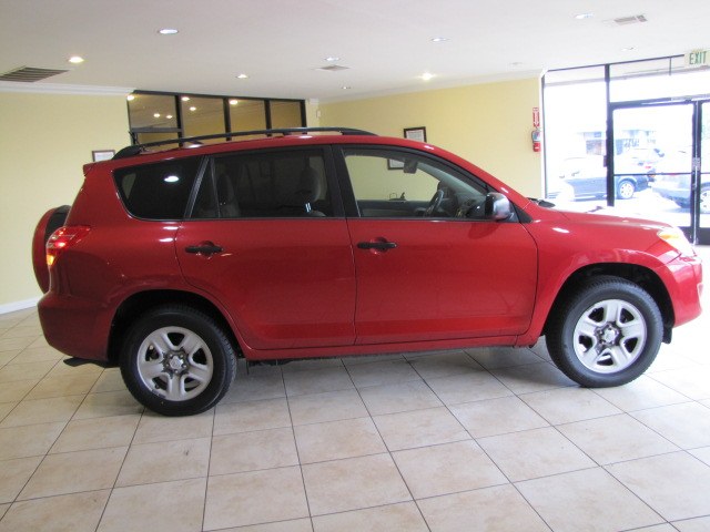 2012 Toyota RAV4 Base photo 2