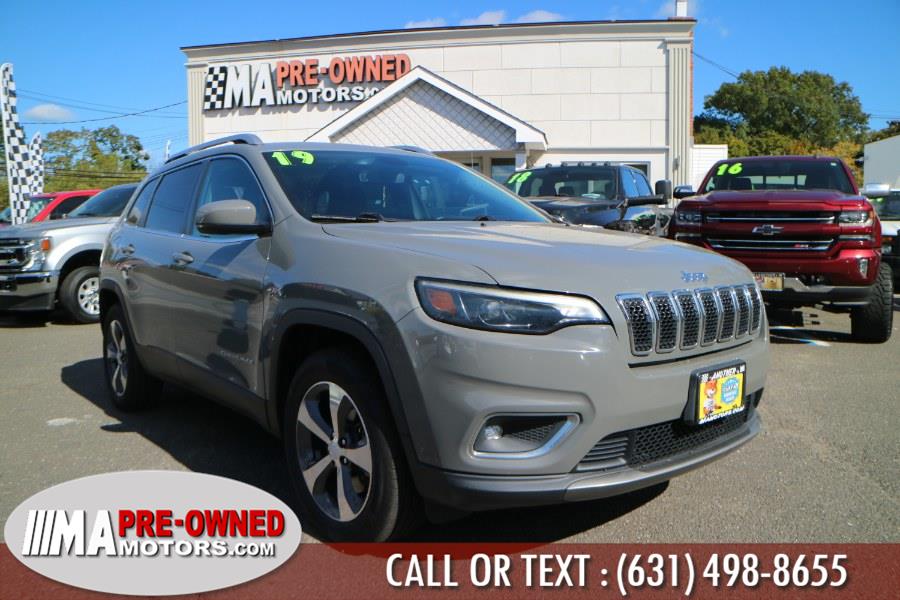 Used 2019 Jeep Cherokee in Huntington Station, New York | M & A Motors. Huntington Station, New York