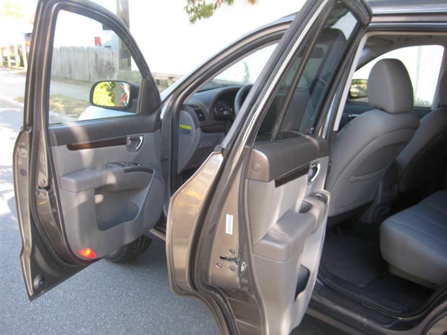 2010 Hyundai Santa Fe GLS 4dr SUV, available for sale in Massapequa, New York | Rite Choice Auto Inc.. Massapequa, New York 2010 Hyundai Santa Fe GLS 4dr SUV, available for sale in Massapequa, New York | Rite Choice Auto Inc.. Massapequa, New York