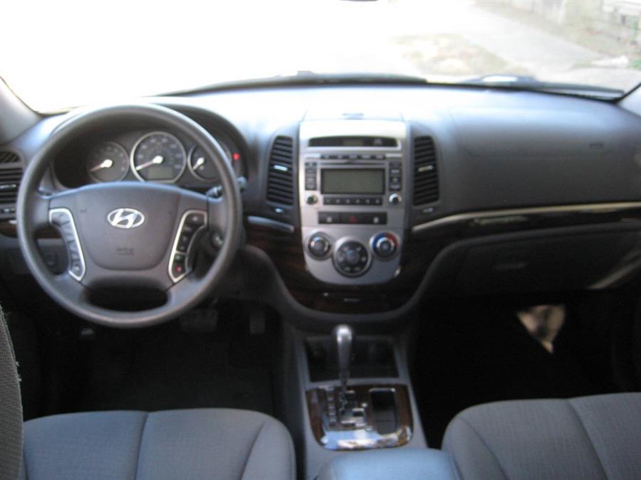 2010 Hyundai Santa Fe GLS 4dr SUV, available for sale in Massapequa, New York | Rite Choice Auto Inc.. Massapequa, New York 2010 Hyundai Santa Fe GLS 4dr SUV, available for sale in Massapequa, New York | Rite Choice Auto Inc.. Massapequa, New York