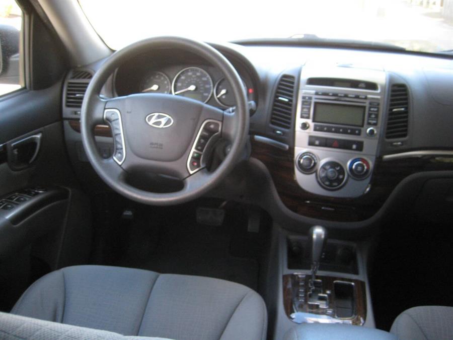 2010 Hyundai Santa Fe GLS 4dr SUV, available for sale in Massapequa, New York | Rite Choice Auto Inc.. Massapequa, New York 2010 Hyundai Santa Fe GLS 4dr SUV, available for sale in Massapequa, New York | Rite Choice Auto Inc.. Massapequa, New York