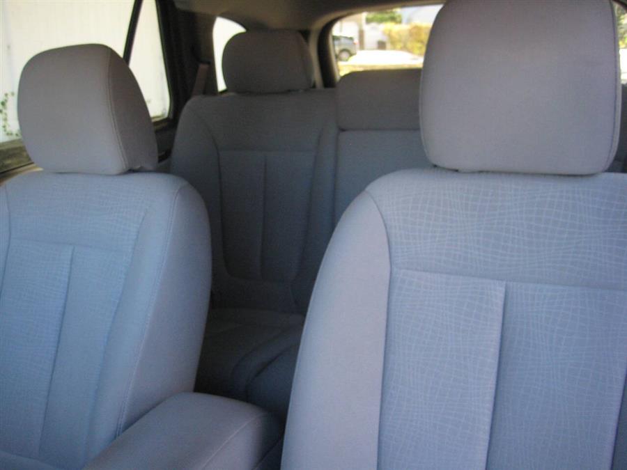 2010 Hyundai Santa Fe GLS 4dr SUV, available for sale in Massapequa, New York | Rite Choice Auto Inc.. Massapequa, New York 2010 Hyundai Santa Fe GLS 4dr SUV, available for sale in Massapequa, New York | Rite Choice Auto Inc.. Massapequa, New York