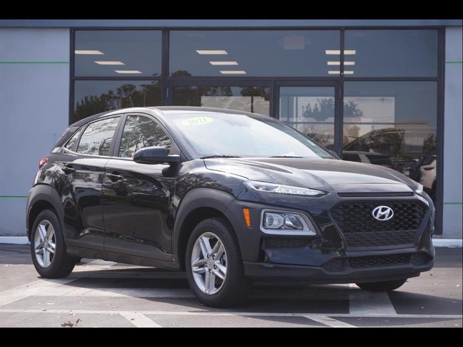 Used 2021 Hyundai Kona in Fort Myers, Florida | Carlux Fort Myers. Fort Myers, Florida