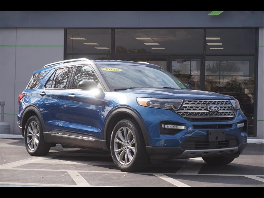 Used 2022 Ford Explorer in Fort Myers, Florida | Carlux Fort Myers. Fort Myers, Florida