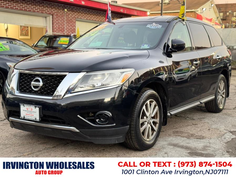 Used 2015 Nissan Pathfinder in Irvington, New Jersey | Irvington Wholesale Group. Irvington, New Jersey