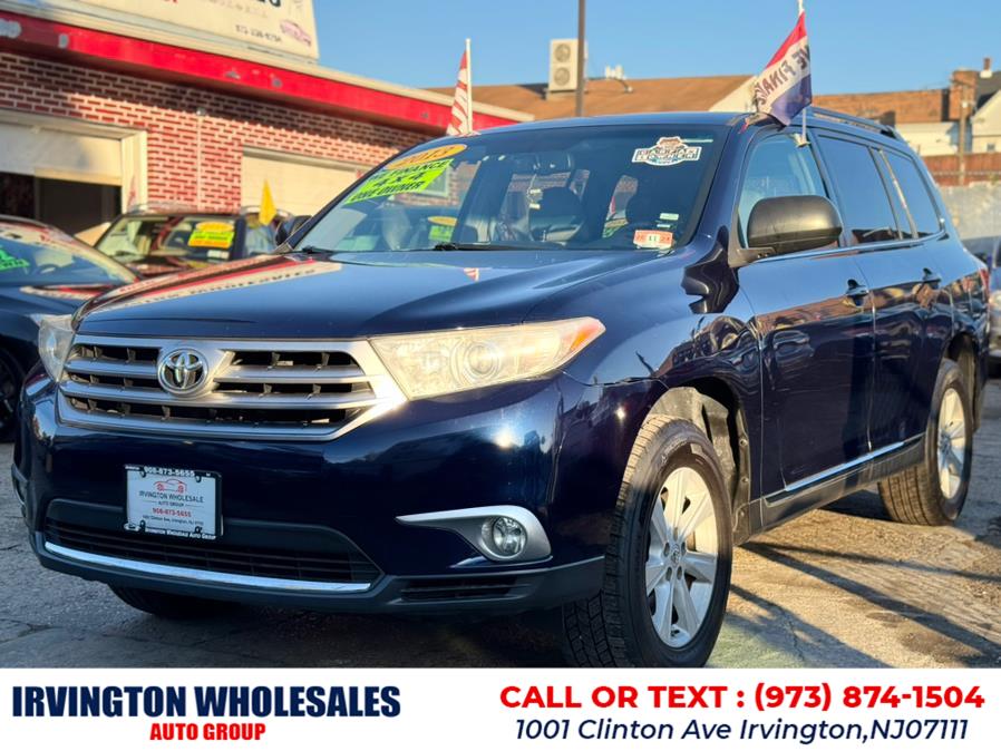 Used 2013 Toyota Highlander in Irvington, New Jersey | Irvington Wholesale Group. Irvington, New Jersey