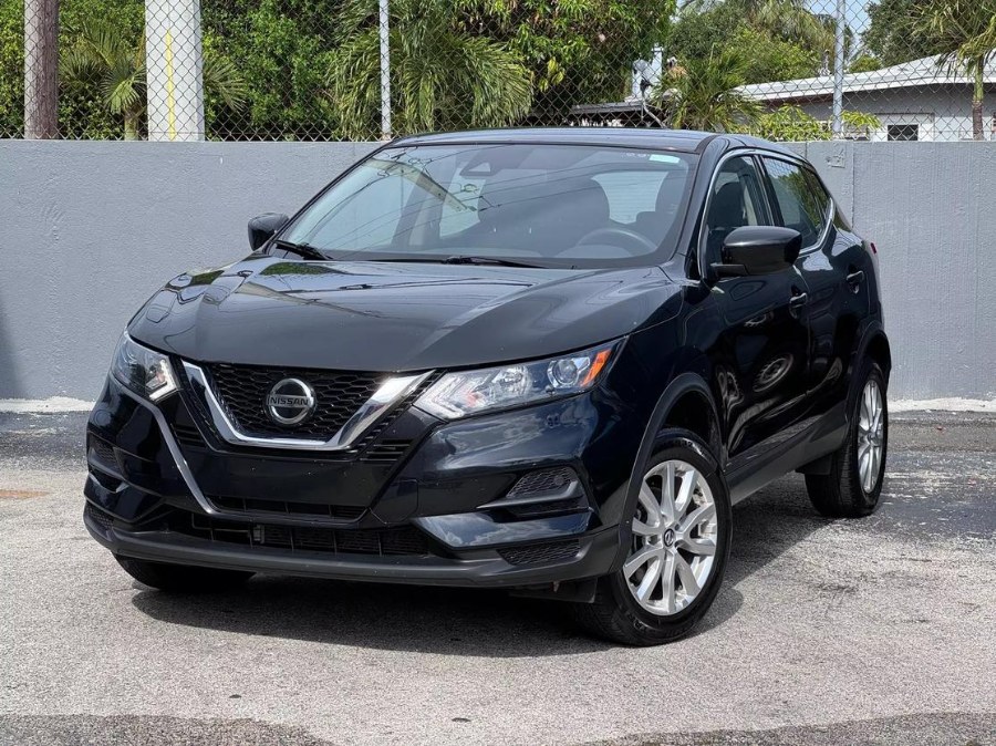 Used 2021 Nissan Rogue Sport in North Miami, Florida | Bal Harbour Motor Group. North Miami, Florida