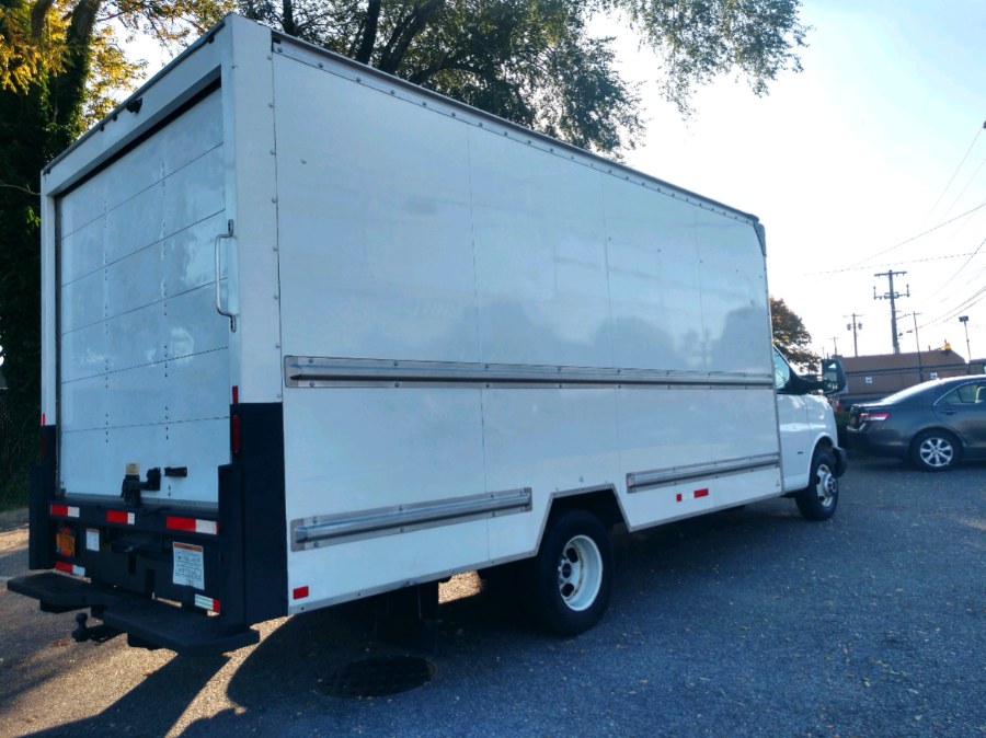 Used 2019 GMC SAVANA 3500 16 FT BOX TRUCK in COPIAGUE, New York | Warwick Auto Sales Inc. COPIAGUE, New York