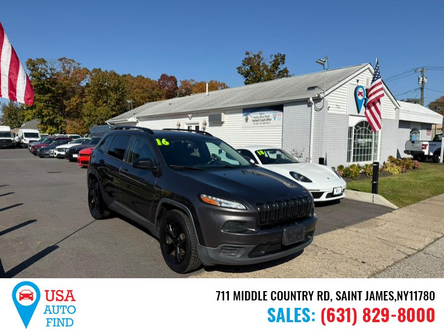 2016 Jeep Cherokee 4WD 4dr Altitude, available for sale in Saint James, New York | USA Auto Find. Saint James, New York