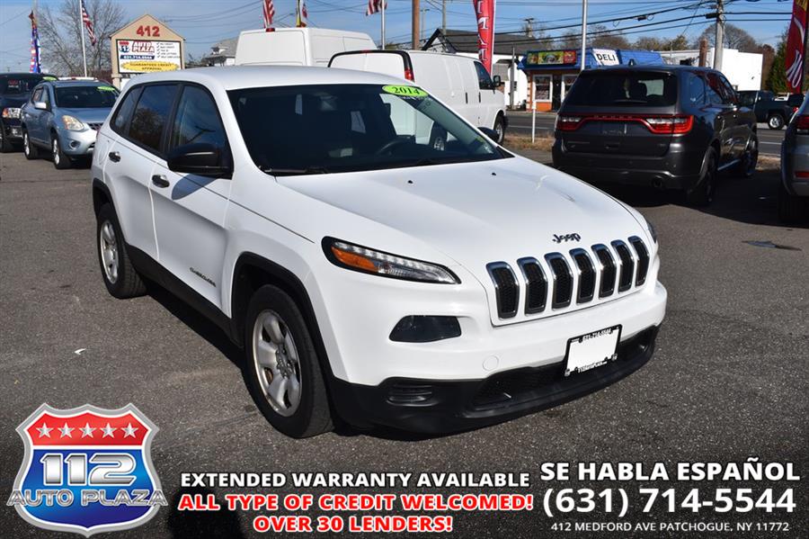 Used 2014 Jeep Cherokee in Patchogue, New York | 112 Auto Plaza. Patchogue, New York