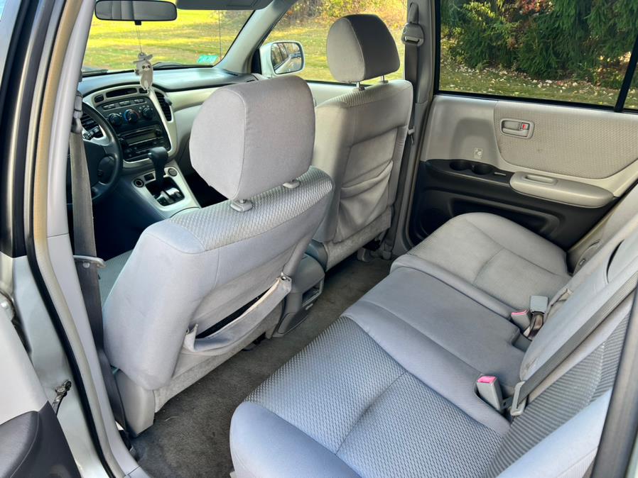 2004 Toyota Highlander 4dr V6 w/3rd Row, available for sale in East Windsor, Connecticut | STS Automotive. East Windsor, Connecticut 2004 Toyota Highlander 4dr V6 w/3rd Row, available for sale in East Windsor, Connecticut | STS Automotive. East Windsor, Connecticut