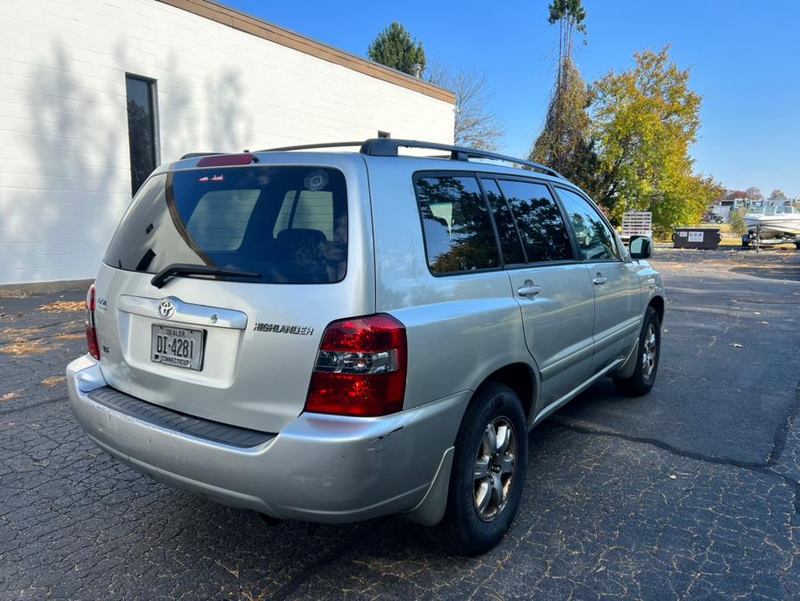 2004 Toyota Highlander 4dr V6 w/3rd Row, available for sale in East Windsor, Connecticut | STS Automotive. East Windsor, Connecticut 2004 Toyota Highlander 4dr V6 w/3rd Row, available for sale in East Windsor, Connecticut | STS Automotive. East Windsor, Connecticut