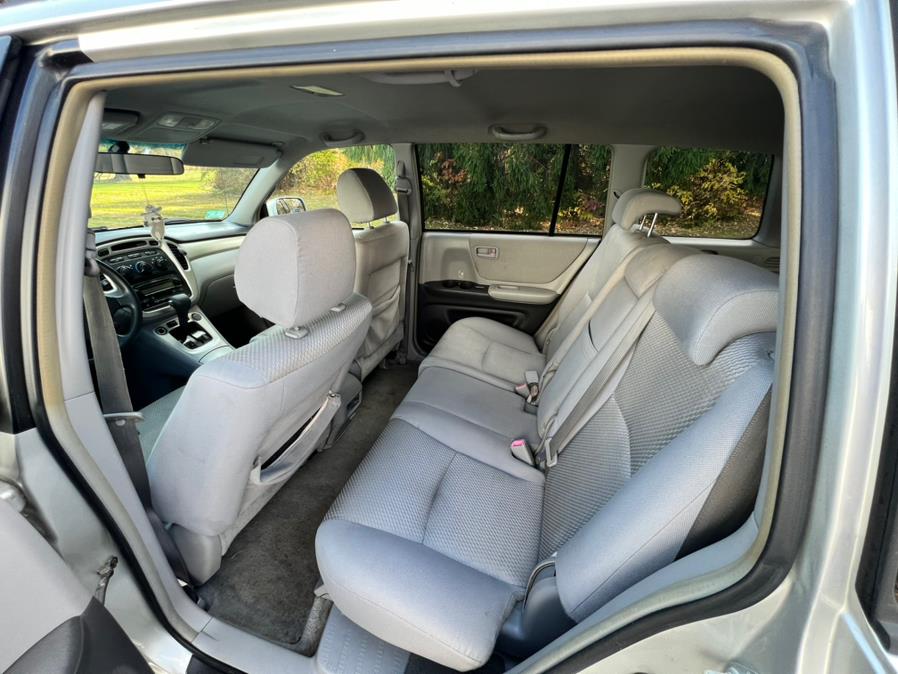 2004 Toyota Highlander 4dr V6 w/3rd Row, available for sale in East Windsor, Connecticut | STS Automotive. East Windsor, Connecticut 2004 Toyota Highlander 4dr V6 w/3rd Row, available for sale in East Windsor, Connecticut | STS Automotive. East Windsor, Connecticut