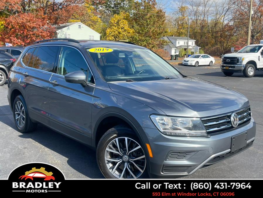 Used 2019 Volkswagen Tiguan in Windsor Locks, Connecticut | Bradley Motors Inc. Windsor Locks, Connecticut