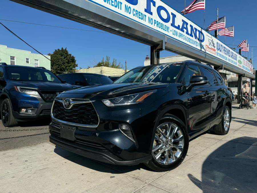 Used 2020 Toyota Highlander in Jamaica, New York | Sunrise Autoland. Jamaica, New York