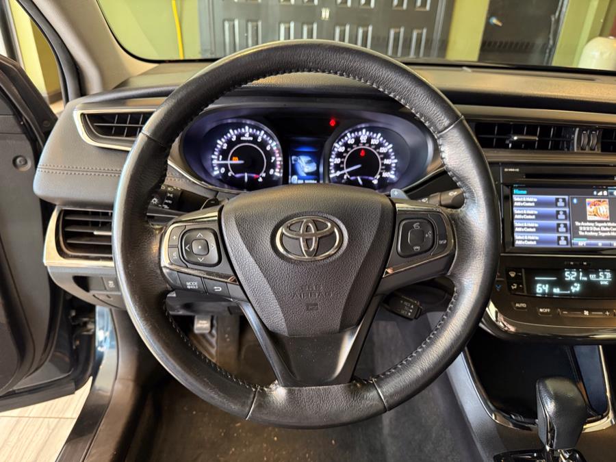2016 Toyota Avalon 4dr Sdn XLE (Natl), available for sale in West Hartford, Connecticut | AutoMax. West Hartford, Connecticut 2016 Toyota Avalon 4dr Sdn XLE (Natl), available for sale in West Hartford, Connecticut | AutoMax. West Hartford, Connecticut