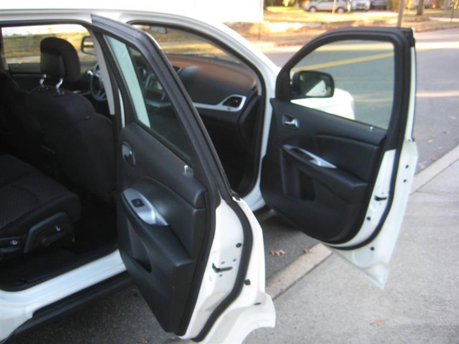 2014 Dodge Journey American Value Package 4dr SUV, available for sale in Massapequa, New York | Rite Choice Auto Inc.. Massapequa, New York 2014 Dodge Journey American Value Package 4dr SUV, available for sale in Massapequa, New York | Rite Choice Auto Inc.. Massapequa, New York