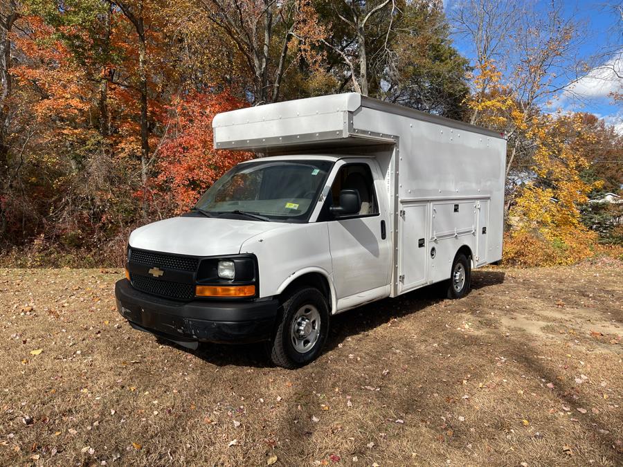 Used 2011 Chevrolet Express Commercial Cutaway in Plainville, Connecticut | Choice Group LLC Choice Motor Car. Plainville, Connecticut