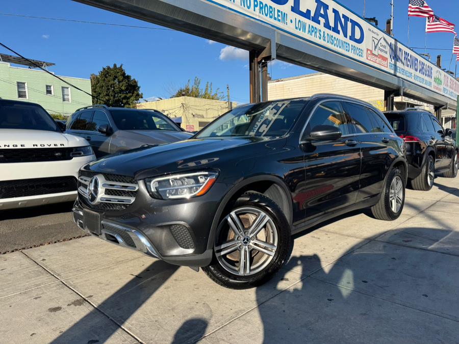 Used 2020 Mercedes-Benz GLC in Jamaica, New York | Sunrise Autoland. Jamaica, New York